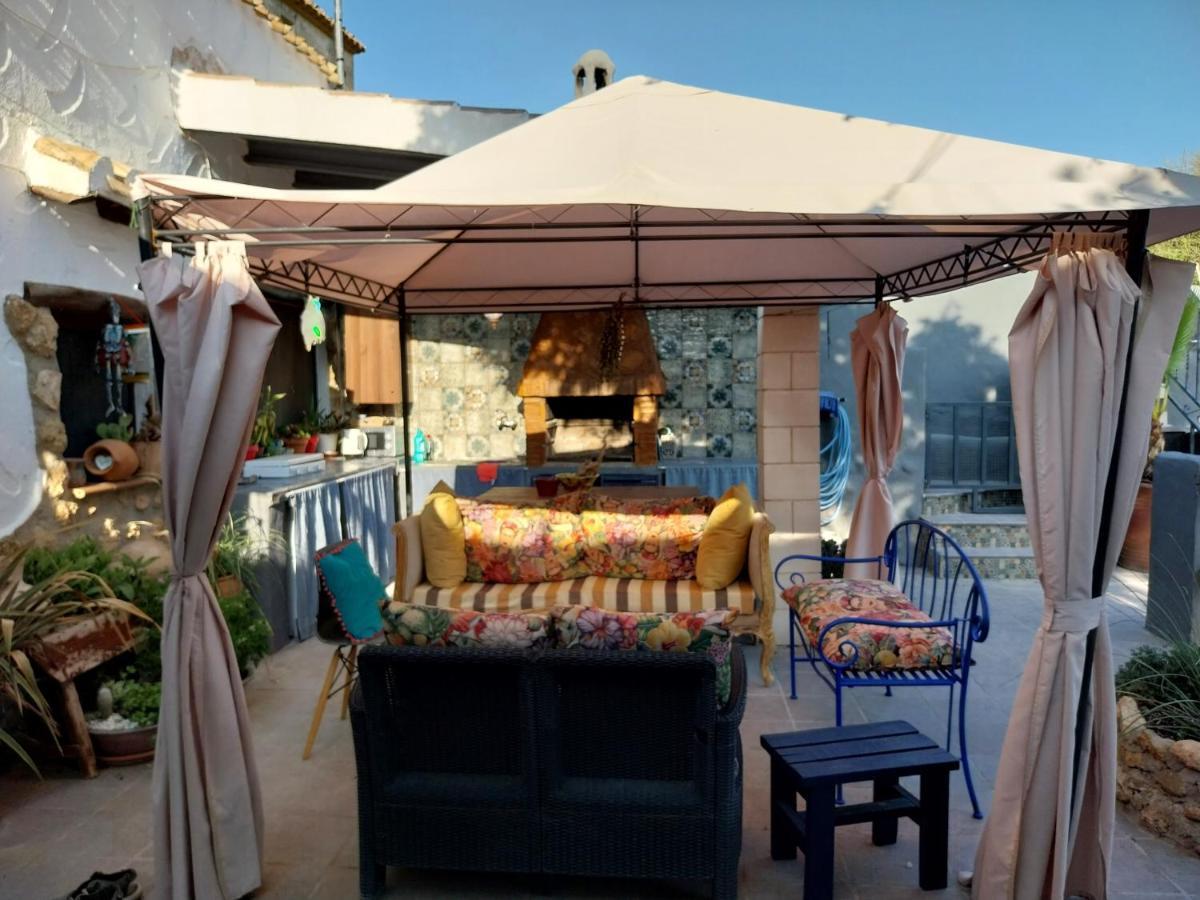 The Cave Of Dreams Bed & Breakfast Baza Exterior foto